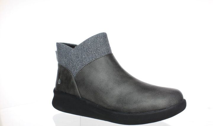 Clarks Grey Womens Ankle Sz 6.5