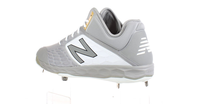 New Balance Mens Cleats Sz 16