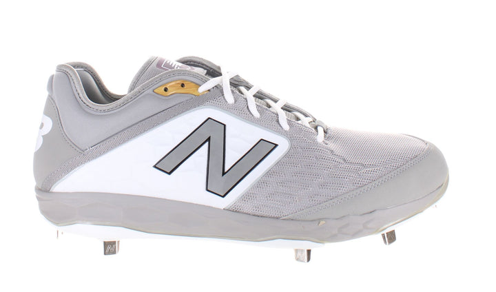 New Balance Mens Cleats Sz 16