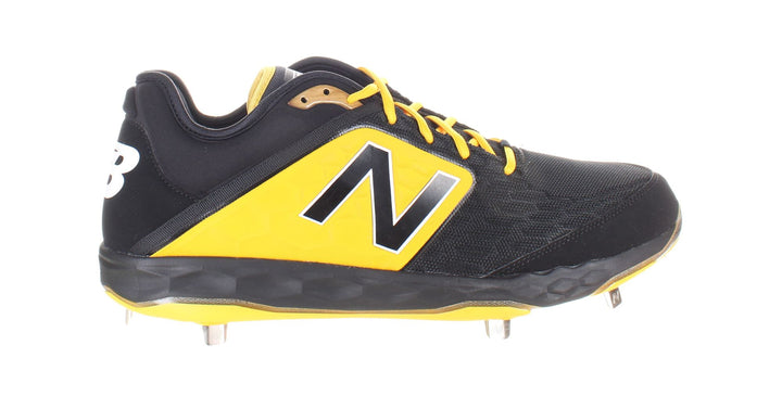 New Balance Mens Cleats Sz 17