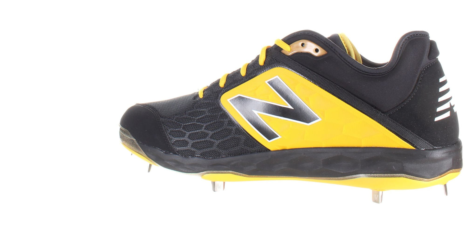 New Balance Mens Cleats Sz 17