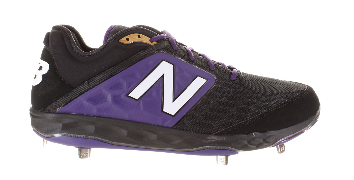 New Balance Mens Cleats Sz 17