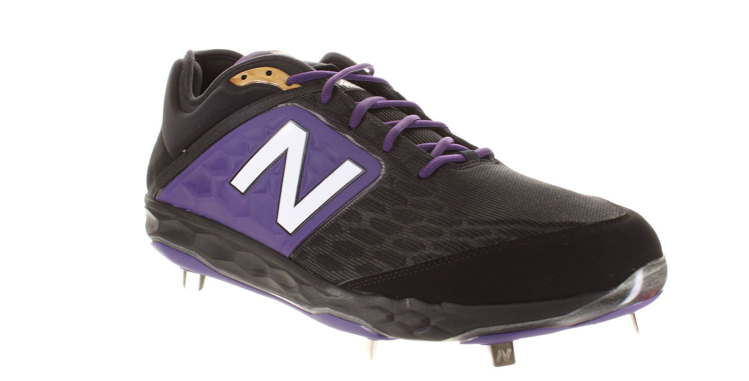 New Balance Mens Cleats Sz 17