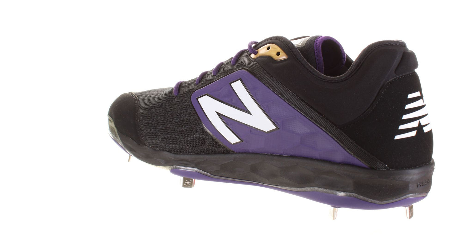 New Balance Mens Cleats Sz 17