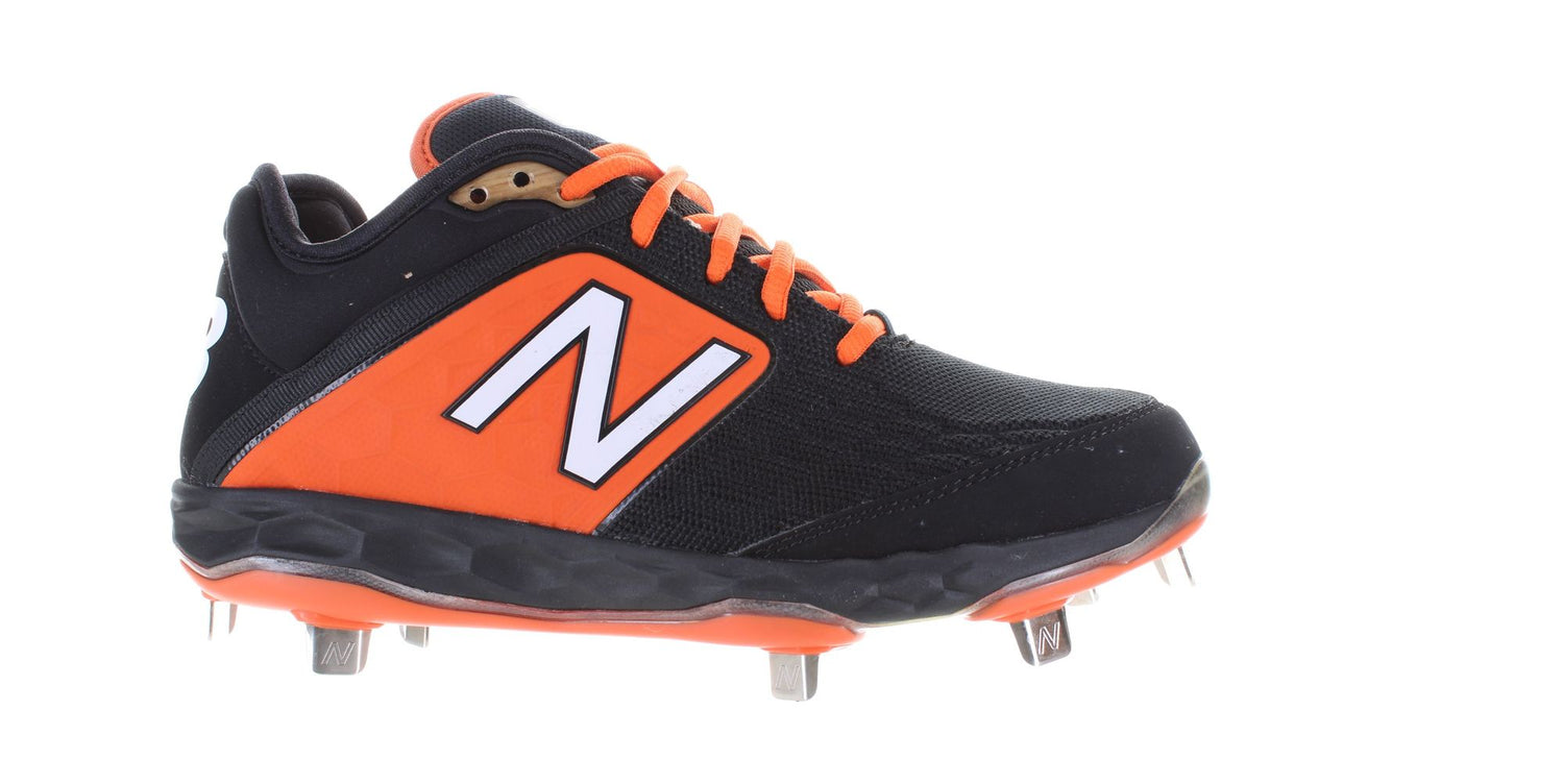 New Balance Mens Cleats Sz 5.5