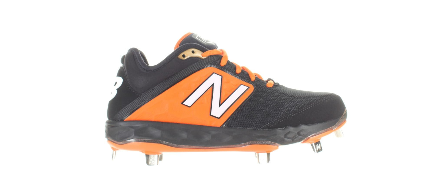 New Balance Mens Cleats Sz 5.5