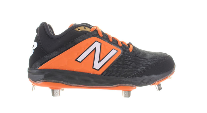 New Balance Mens Cleats Sz 6