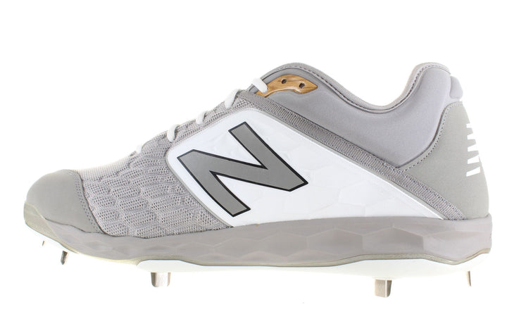 New Balance Mens Cleats Sz 17