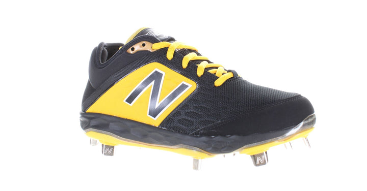 New Balance Mens Cleats Sz 5