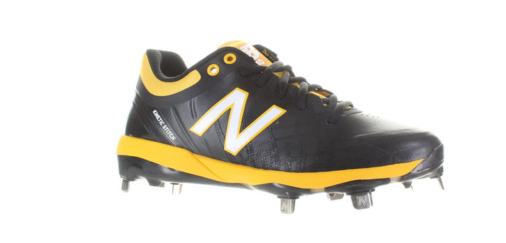 New Balance Mens Cleats Sz 5