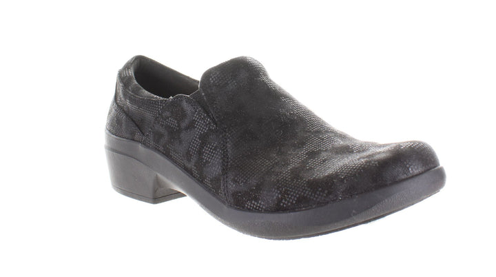 Clarks Womens Occupational Sz 9